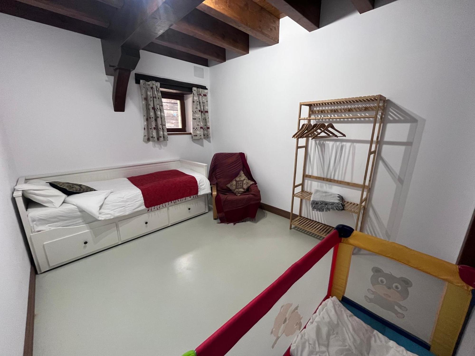 Olabe Hostel Ea Екстериор снимка
