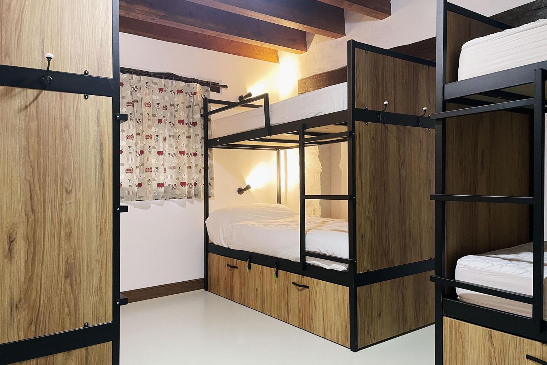 Olabe Hostel Ea Екстериор снимка