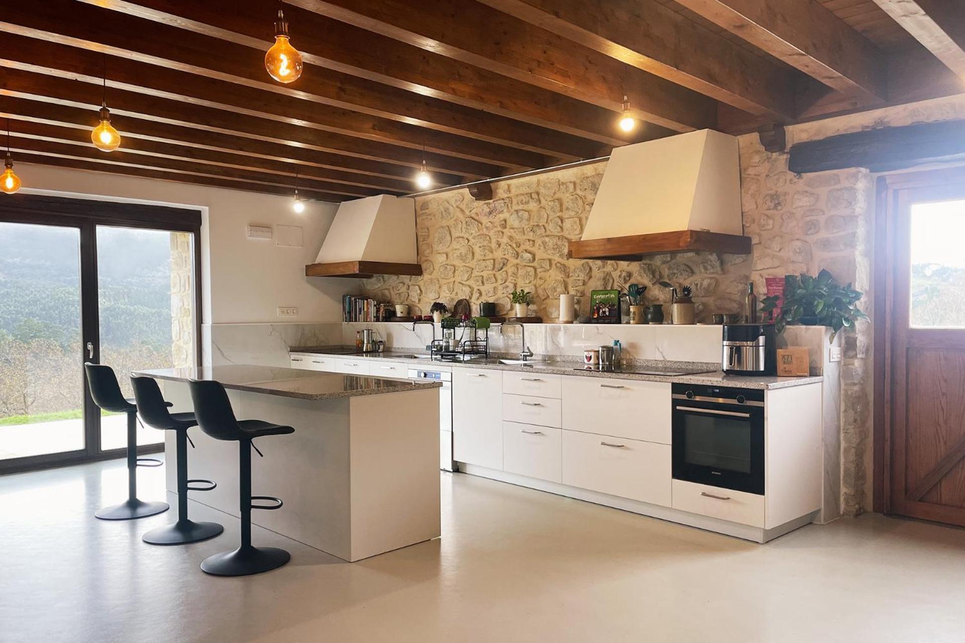 Olabe Hostel Ea Екстериор снимка